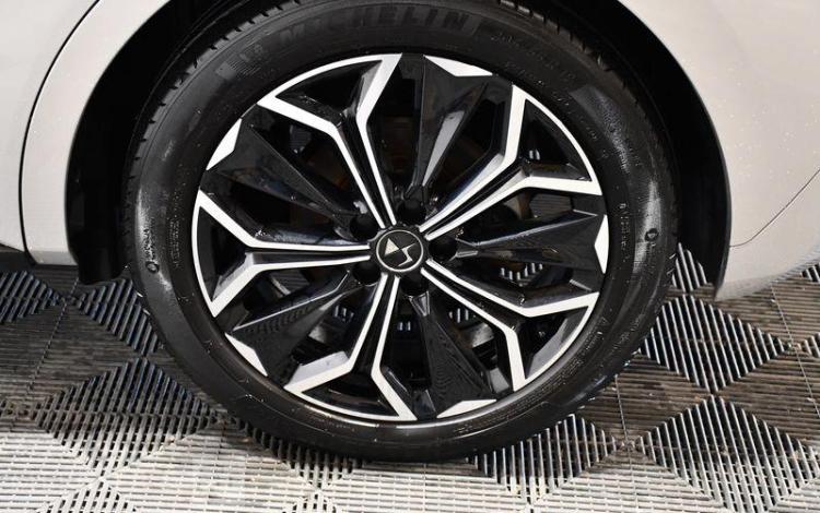 DS DS4 e-TENSE 225 OPERA GRIS GR-125-FB
