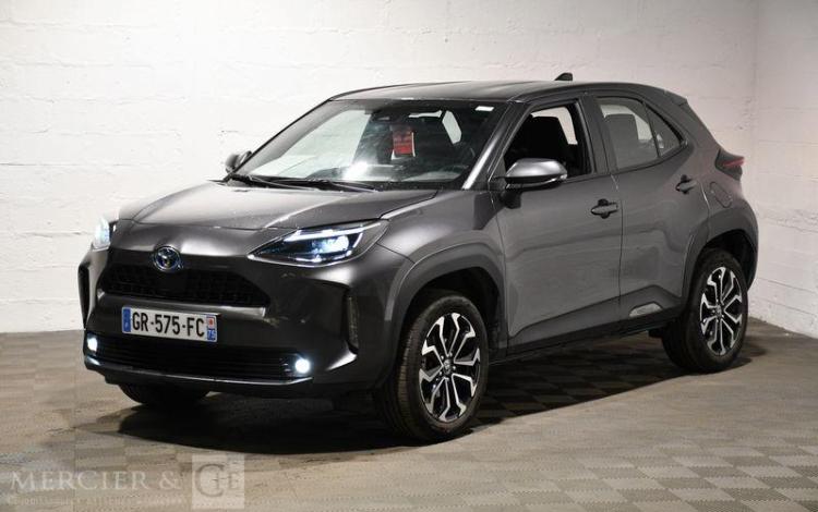 TOYOTA YARIS CROSS DYNAMIC GRIS GR-575-FC