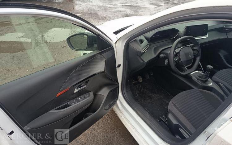 PEUGEOT 208 II (P21)SOCIETE 5 Portes 1.5 Blue HDi S&S 100 cv – DIESEL – ANNEE 2023 GRIS GR-770-TW