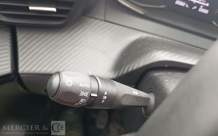 PEUGEOT 208 II (P21)SOCIETE 5 Portes 1.5 Blue HDi S&S 100 cv – DIESEL – ANNEE 2023 GRIS GR-770-TW