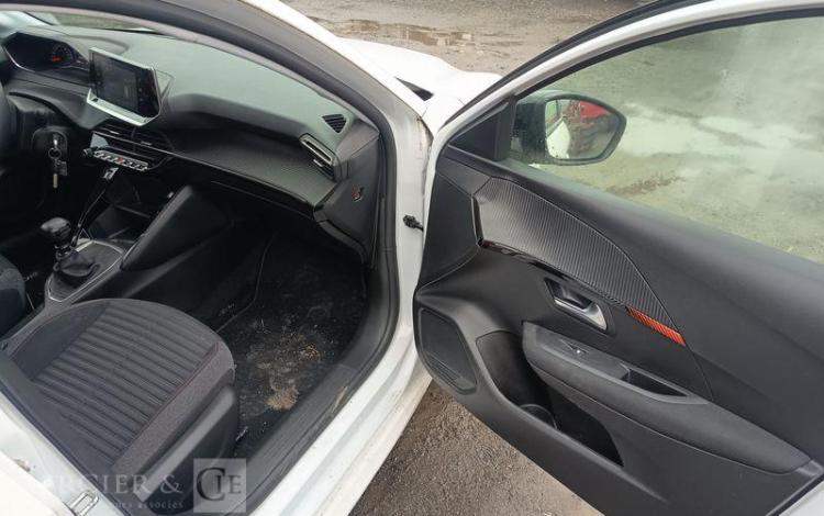 PEUGEOT 208 II (P21)SOCIETE 5 Portes 1.5 Blue HDi S&S 100 cv – DIESEL – ANNEE 2023 GRIS GR-770-TW