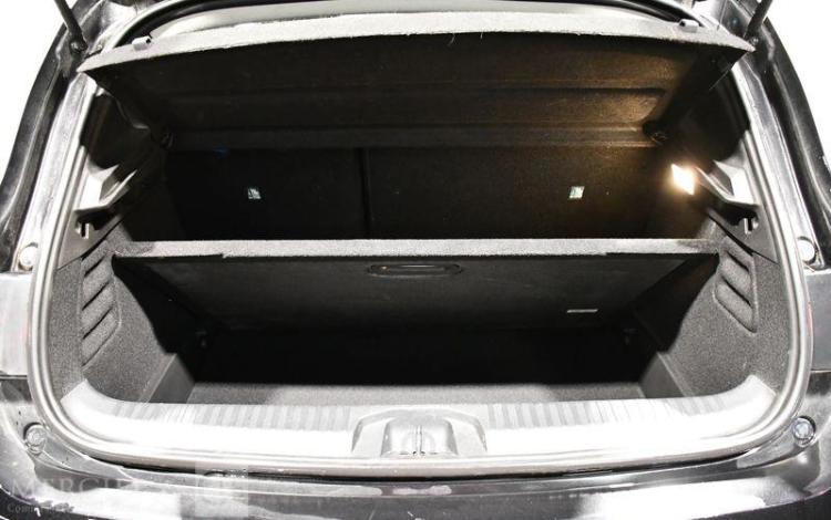 RENAULT CLIO TCE 90 EQUILIBRE NOIR GR-819-HY