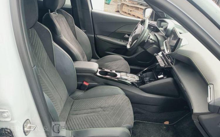 PEUGEOT 2008 1,5 BLUE HDI 16V S&S 130 CV – DIESEL – 55351 KMS – ANNEE 2023 BLANC GS-185-CP