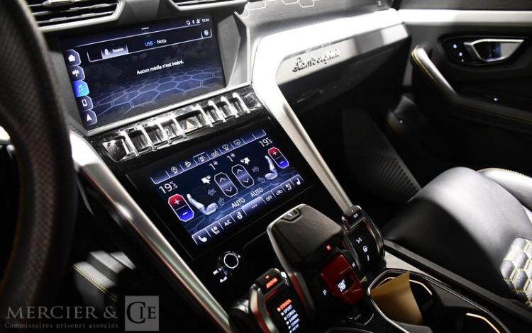 LAMBORGHINI URUS 4,0 V8 BITURBO BASE JAUNE GT-358-TA