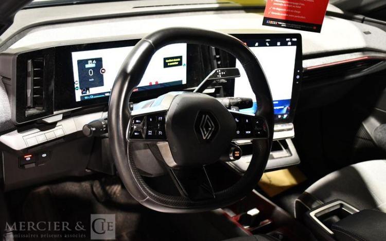 RENAULT MEGANE E-TECH TECHNO EV40 130CH STD NOIR GT-650-HR