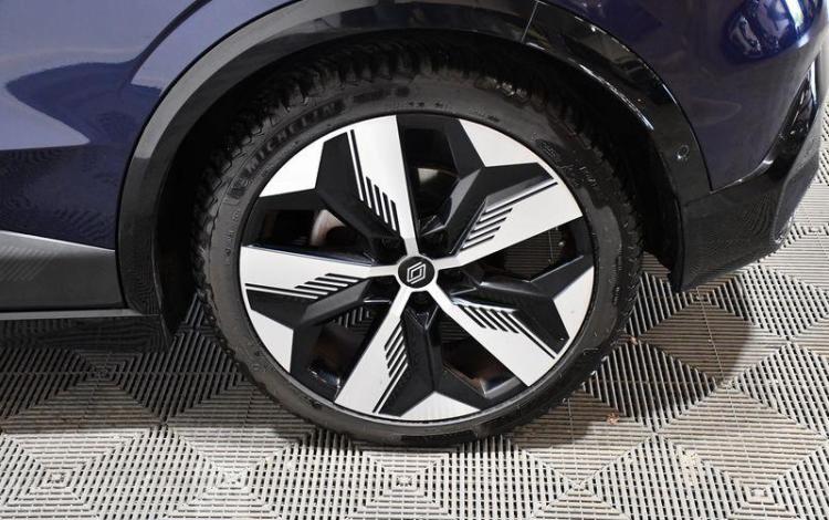 RENAULT MEGANE E-TECH TECHNO EV60 220CH VIOLET GV-692-FH