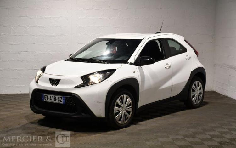 TOYOTA AYGO X BLANC GY-418-SZ