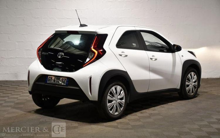 TOYOTA AYGO X BLANC GY-418-SZ