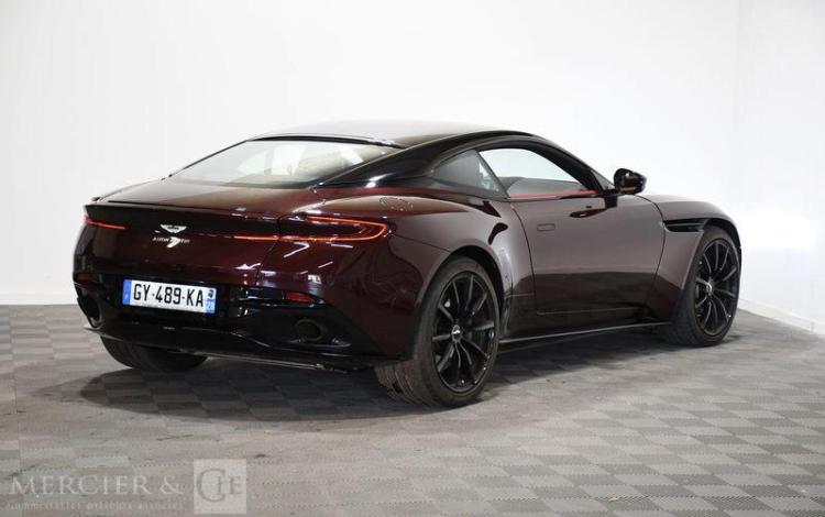 ASTON MARTIN DB11  GY-489-KA