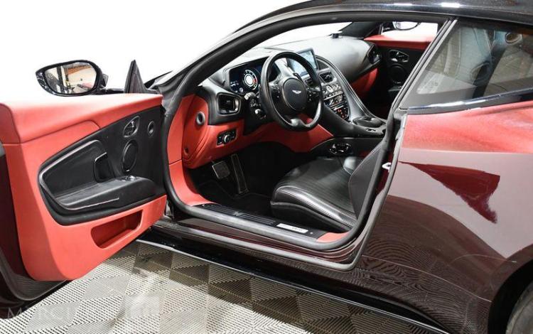 ASTON MARTIN DB11  GY-489-KA