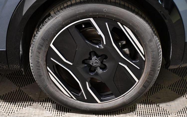 PEUGEOT e-3008 215ch 73KWH GT BLEU GY-758-TF