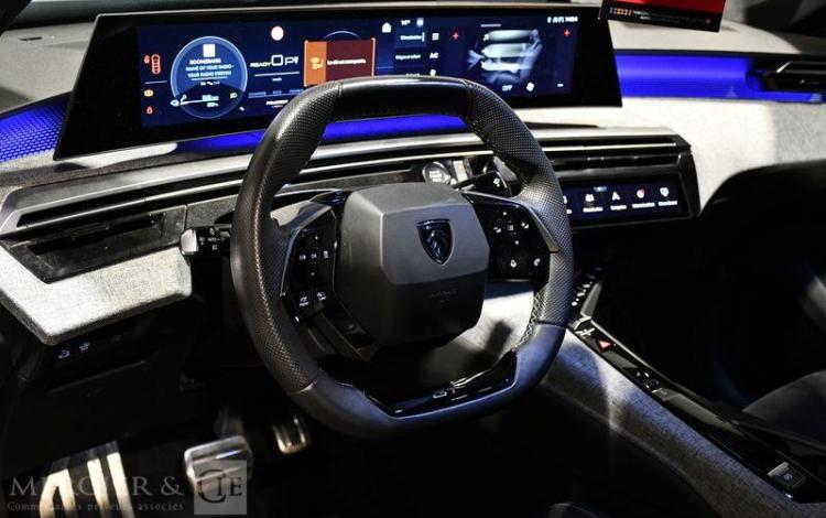 PEUGEOT e-3008 215ch 73KWH GT BLEU GY-758-TF