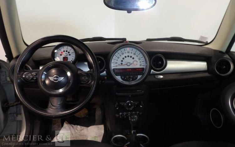 MINI COOPER 2.0 D 110CH BVA GRIS GY-933-PY