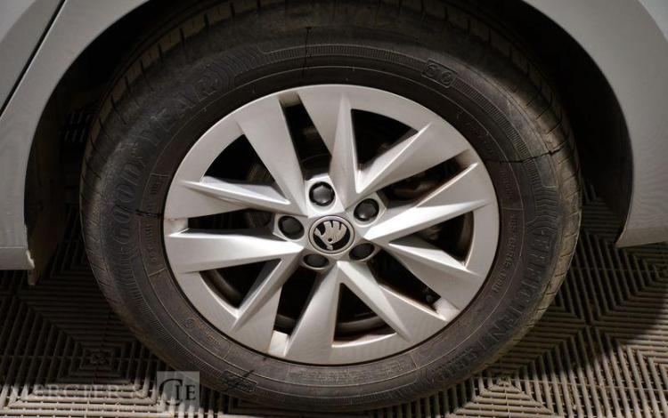 SKODA FABIA 1.0 TSI 95ch SELECTION GRIS GZ-280-PZ
