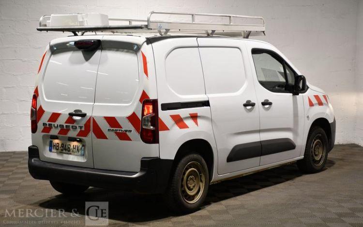 PEUGEOT PARTNER 1.5 BLUEHDI 100ch 650KG L1 M BLANC HB-948-HX