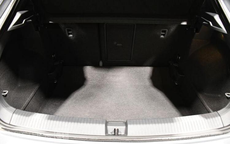 VOLKSWAGEN T-ROC 1.5 TSI 150ch R-LINE DSG7 GRIS HB-973-QF
