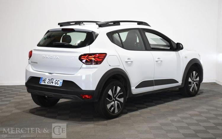 DACIA SANDERO STEPWAY EXPRESSION TCE 90 BLANC HE-204-GC