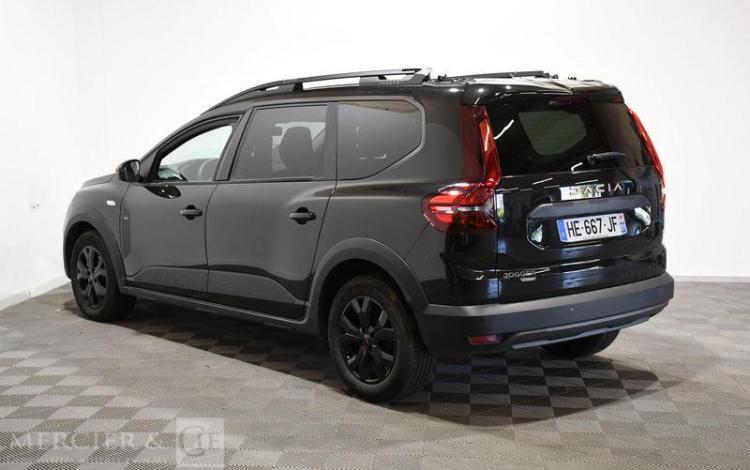 DACIA JOGGER 1.6 140ch MHEV EXTREME BVA NOIR HE-667-JF