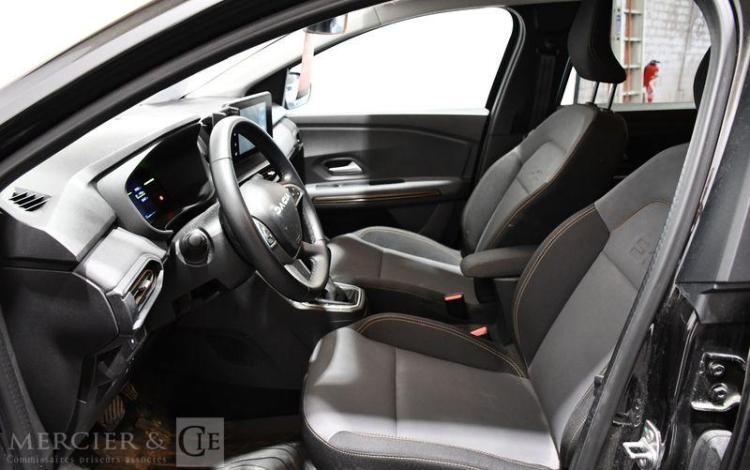 DACIA JOGGER 1.6 140ch MHEV EXTREME BVA NOIR HE-667-JF