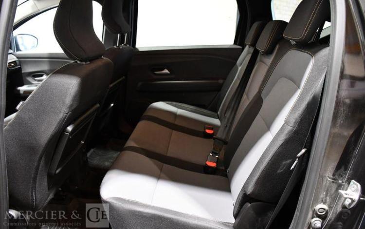 DACIA JOGGER 1.6 140ch MHEV EXTREME BVA NOIR HE-667-JF