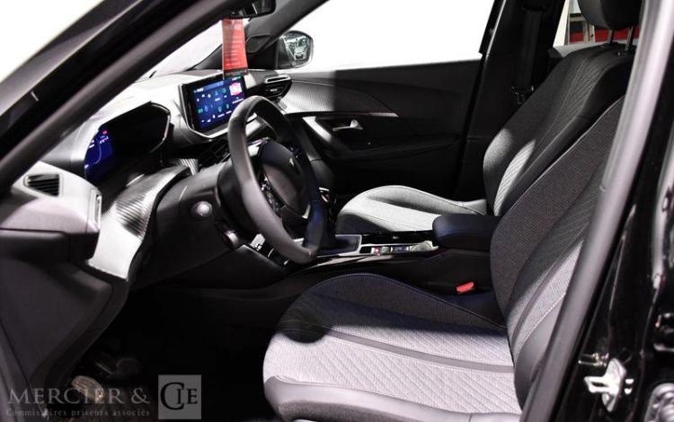 PEUGEOT 2008 1.2 PURETECH 100ch ALLURE NOIR HF-343-MT