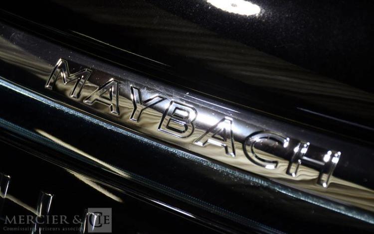 MERCEDES MAYBACK EQS 680 SUV NOIR HF-868-CT