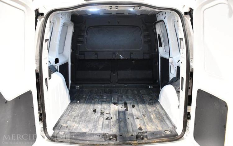 VOLKSWAGEN CADDY CARGO 2,0 TDI 122CH DSG7 BLANC HG-828-HT