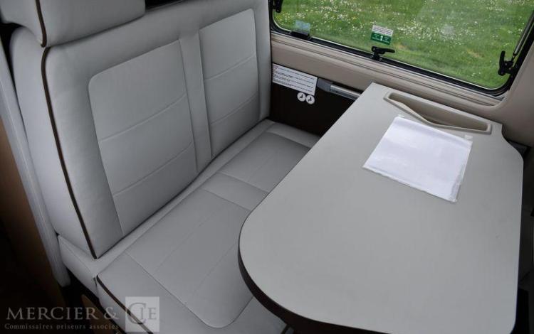 FIAT AUTOSTAR V630 G DESIGN EDITION 2,2 JTD 140CH BLANC HJ-540-GL