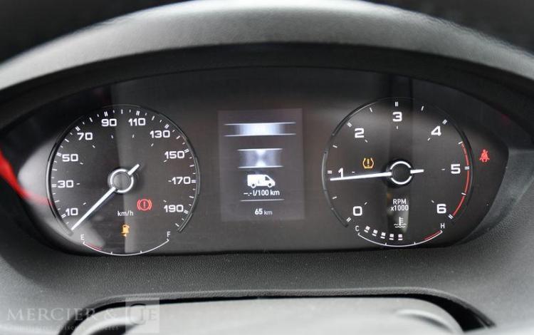 FIAT AUTOSTAR V630 G DESIGN EDITION 2,2 JTD 140CH BLANC HJ-540-GL