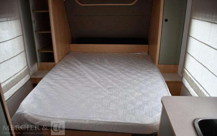 LMC CARAVANE FAMILIALE STYLE – NEUVE BLANC L061191