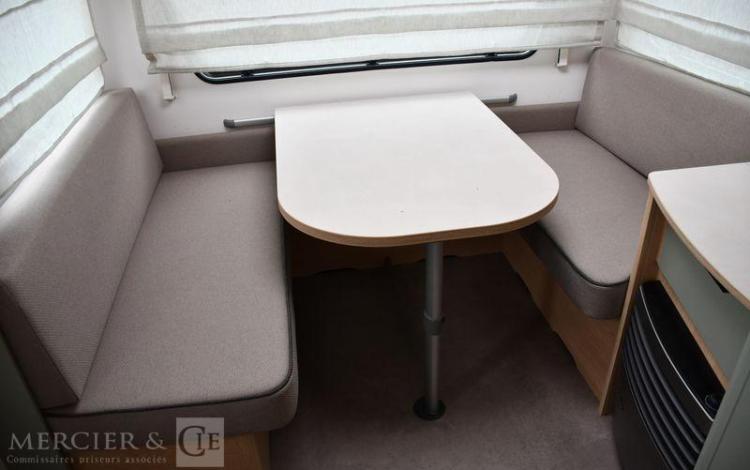 LMC CARAVANE FAMILIALE STYLE – NEUVE BLANC L061191