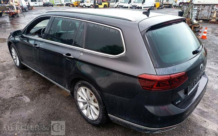 VOLKSWAGEN PASSAT – POUR PIECES SANS CARTE GRISE GRIS TXAM085