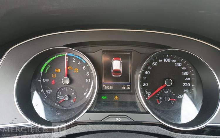 VOLKSWAGEN PASSAT – POUR PIECES SANS CARTE GRISE GRIS TXAM085