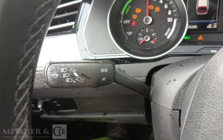 VOLKSWAGEN PASSAT – POUR PIECES SANS CARTE GRISE GRIS TXAM085