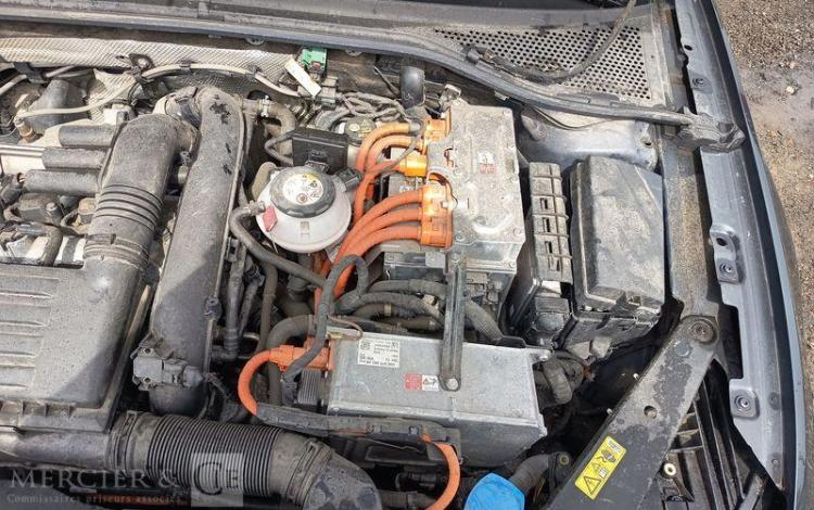 VOLKSWAGEN PASSAT – POUR PIECES SANS CARTE GRISE GRIS TXAM085