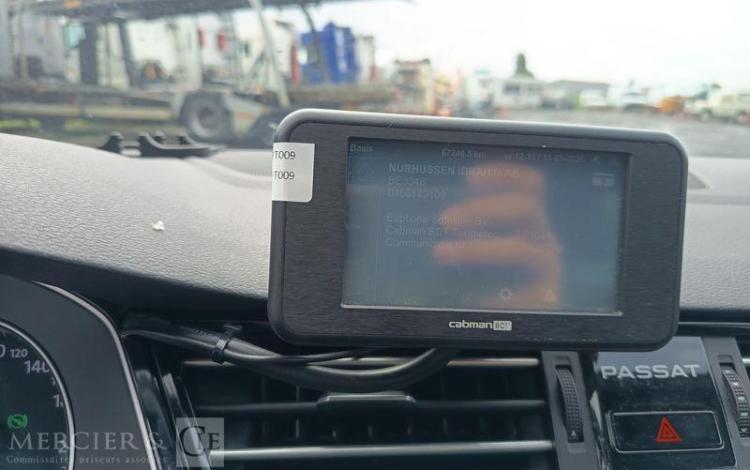 VOLKSWAGEN PASSAT – POUR PIECES SANS CARTE GRISE GRIS TXAM085