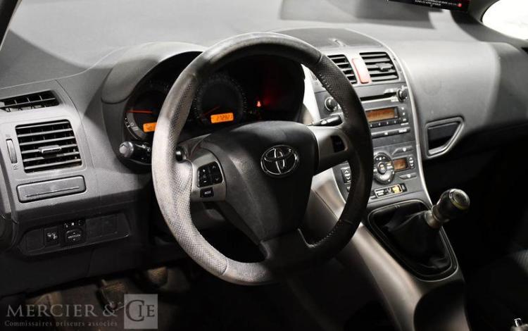 TOYOTA AURIS 1,4 D4D 90 SPORT LINE GRIS AX-587-JN