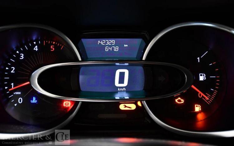 RENAULT CLIO IV 1.5 DCI 90ch INTENS GRIS EK-490-PQ