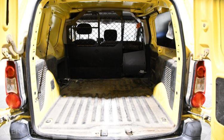 CITROEN BERLINGO TAILLE M CLUB BLUEHDI 75CH BVM
 JAUNE EZ-932-RG