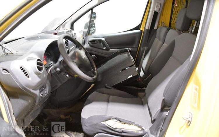 CITROEN BERLINGO TAILLE M CLUB BLUEHDI 75CH BVM
 JAUNE EZ-932-RG