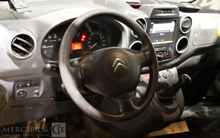 CITROEN BERLINGO TAILLE M CLUB BLUEHDI 75CH BVM
 JAUNE EZ-932-RG