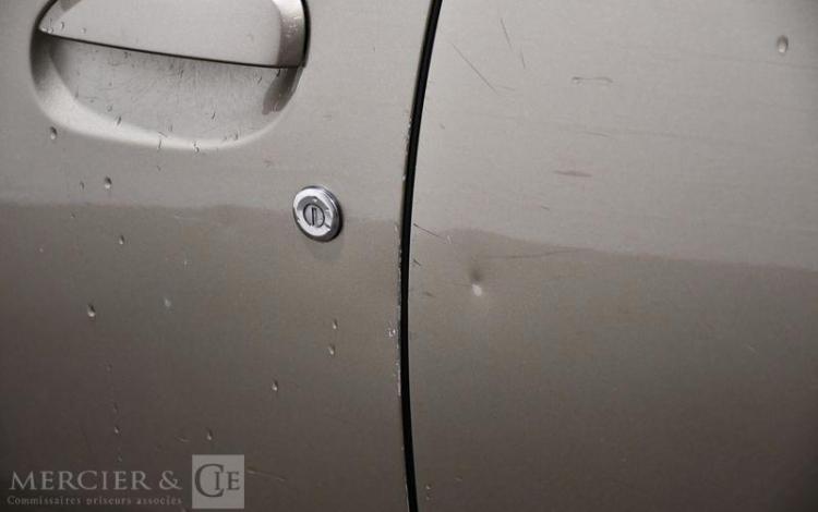 DACIA DUSTER 1.5 BLUEDCI 115ch PRESTIGE BEIGE FD-490-KA