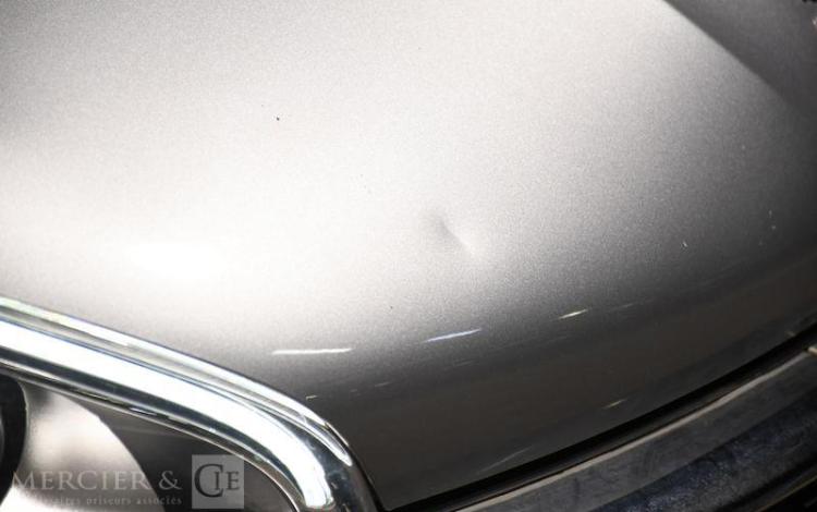 PEUGEOT 208 1.2 PURETECH 80ch SIGNATURE GRIS FD-627-GP