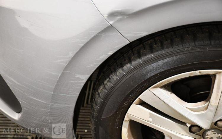 PEUGEOT 208 1.2 PURETECH 80ch SIGNATURE GRIS FD-627-GP