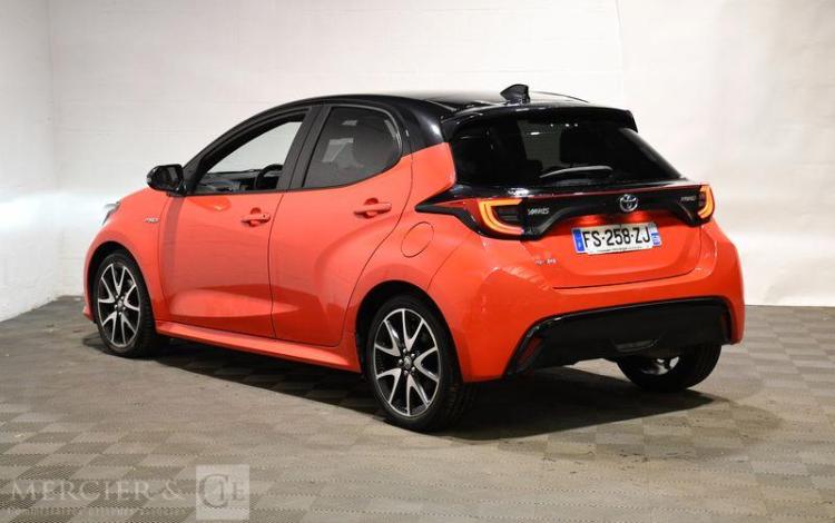 TOYOTA YARIS 1.5 114ch MHEV PREMIERE BVA ROUGE FS-258-ZJ