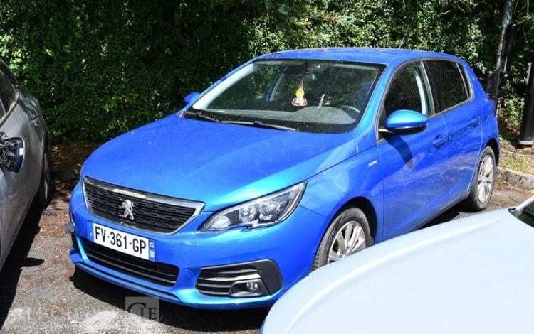 PEUGEOT 308 1.5 BLUEHDI 130ch STYLE BLEU FV-361-GP