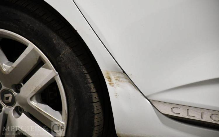 RENAULT CLIO ZEN TCE 90 BLANC FV-524-CD