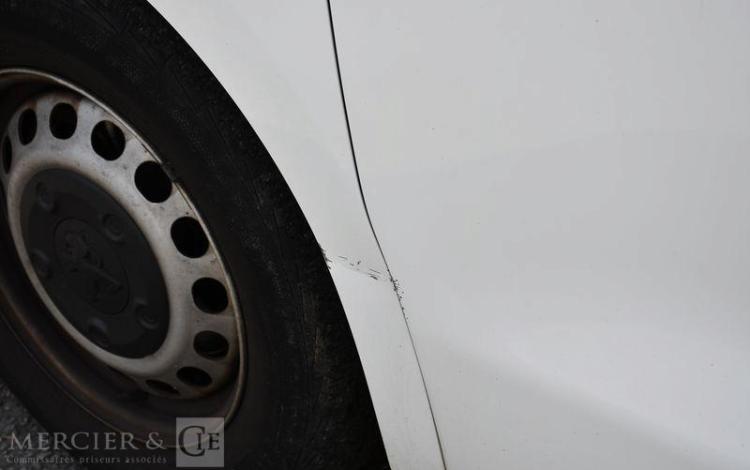 PEUGEOT EXPERT ASPHALT STANDARD 1,5 BLUEHDI BLANC FW-465-ZF