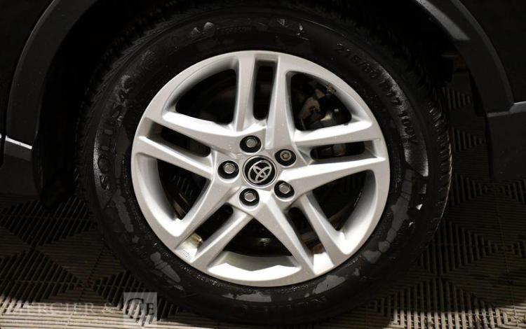 TOYOTA C-HR HYBRIDE 1,8 DYNAMIC 5P NOIR FY-443-EA