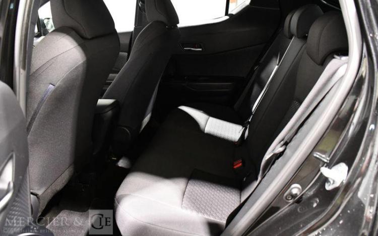TOYOTA C-HR HYBRIDE 1,8 DYNAMIC 5P NOIR FY-443-EA